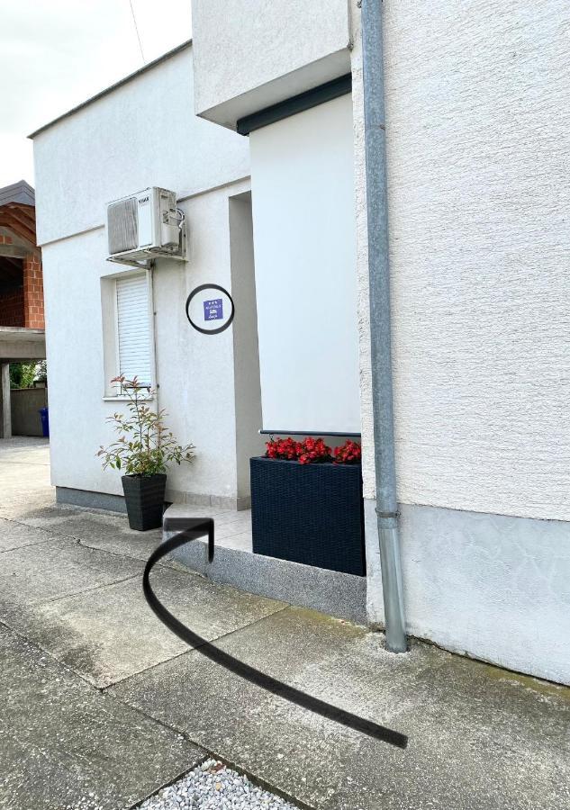 Apartman Lucija Gradici Exterior photo