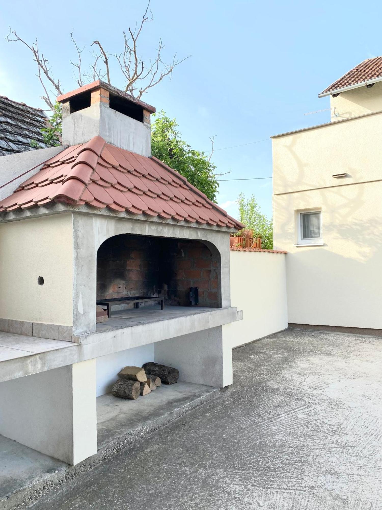 Apartman Lucija Gradici Exterior photo